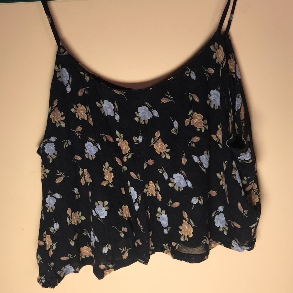 •FOREVER 21 Flowy Cropped Tank• Size Medium•